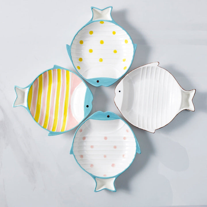 Transform Your Pet's Dining Experience with Our Fish-Shaped Ceramic Bowl
